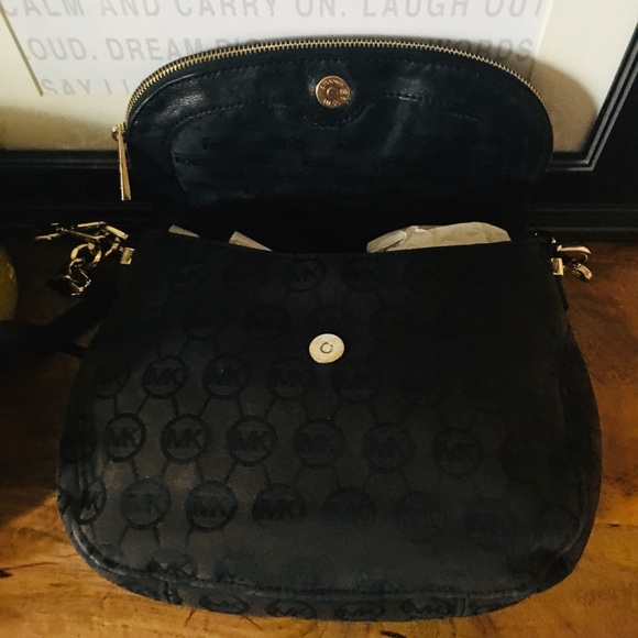 Michael Kors - Crossbody Bag - Picture 4 of 9